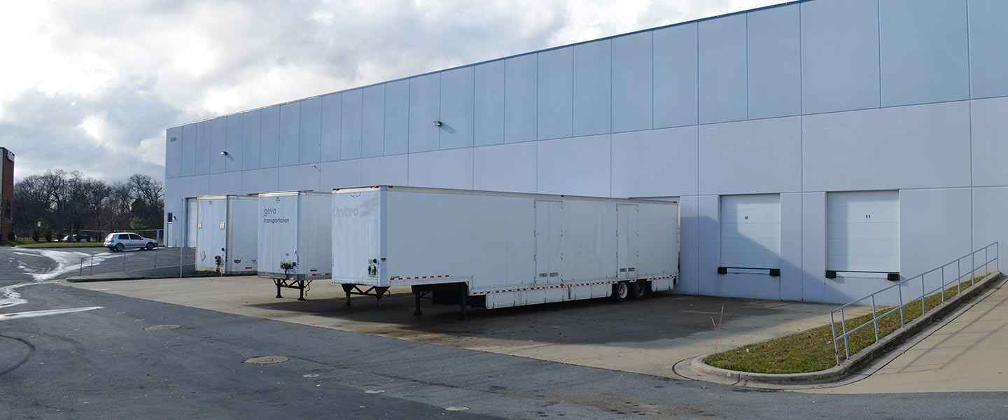 Trailer being loaded at Geva's warehouse in Maryland
